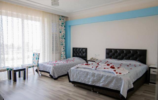 Deniz Hotel Финике Экстерьер фото