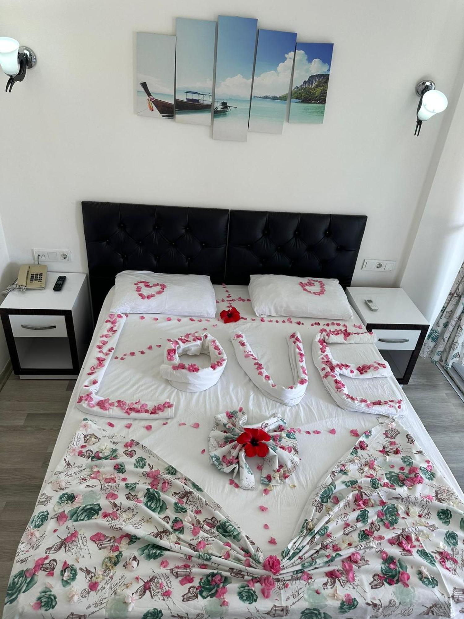 Deniz Hotel Финике Экстерьер фото