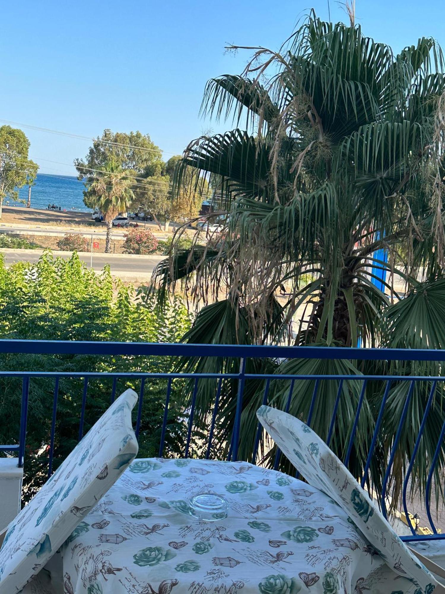 Deniz Hotel Финике Экстерьер фото